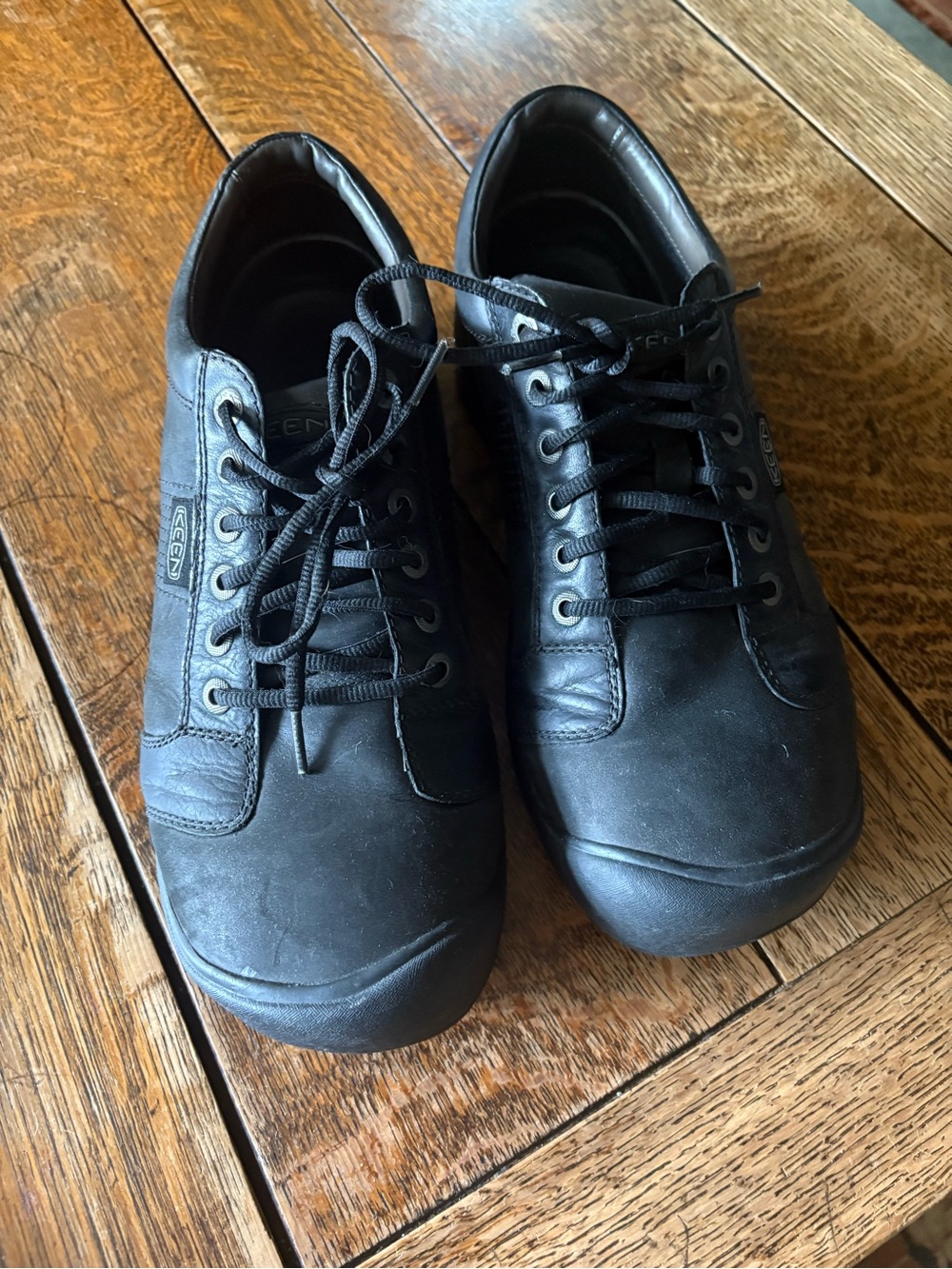 Keen Men’s Black Low-Profile Lace-Up Athletic Shoes